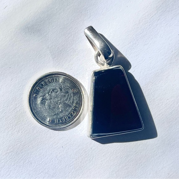 Red Amber Pendant - Picture 3 of 3